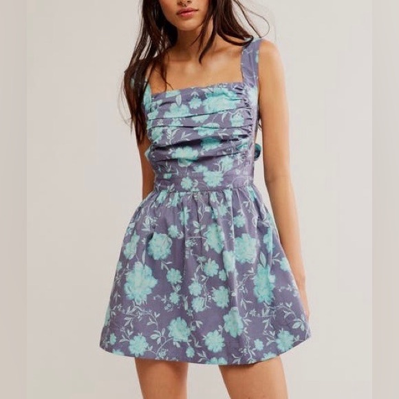 Free People Dresses & Skirts - Free People Meet Me In Maui Mini Sz Medium - NWT